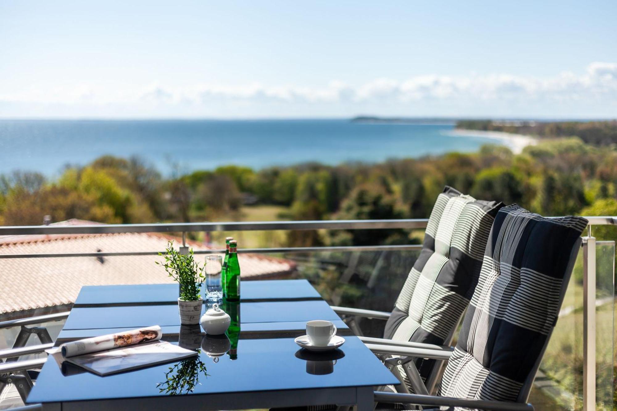 Mit Meerblick Und Balkon, Gratis Nutzung Vom Ahoi Erlebnisbad Und Sauna In Sellin - Meeresblick Fewo 70 Appartement Goehren  Buitenkant foto